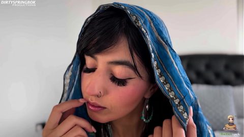 sexy pakistani aaliyah yasin makes herself cum